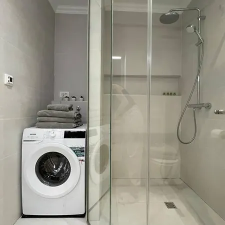 Modern 2bdrm Luxeview4- Seaview דירה
