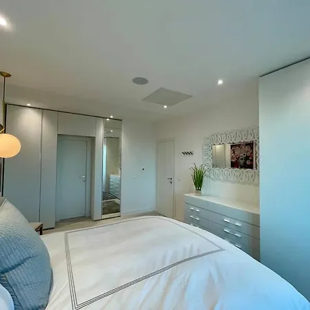 Modern 2bdrm Luxeview4- Seaview