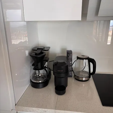 Modern 2bdrm Luxeview4- Seaview Apartment