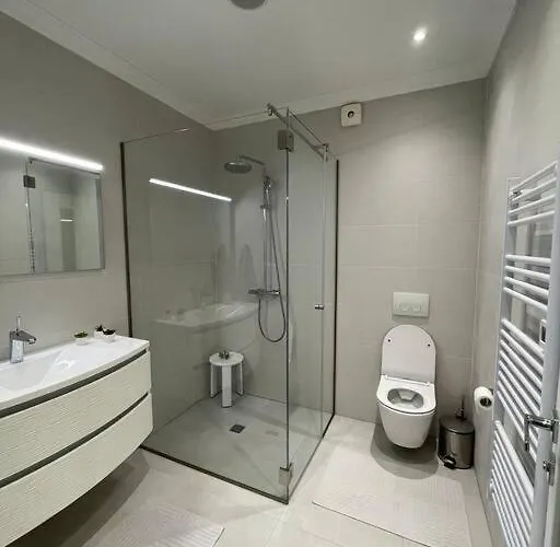 Modern 2bdrm Luxeview4- Seaview