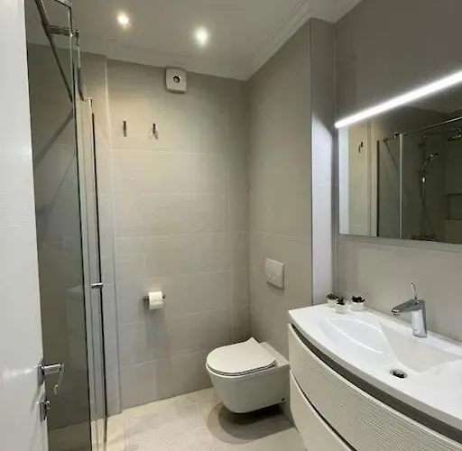 Modern 2bdrm Luxeview4- Seaview 公寓 *